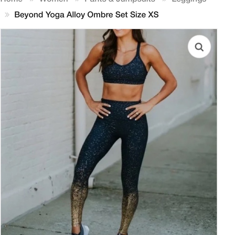 Beyond Yoga Alloy Leggings and Bra Top Set Navy and Gold M